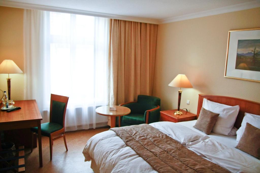 Frundts Hotel Wismar Room photo